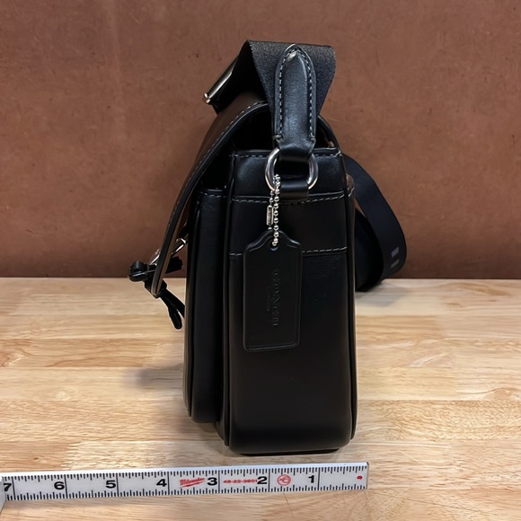 Authentic Coach Black Pace Messenger Crossbody Bag - Picture 13 of 16